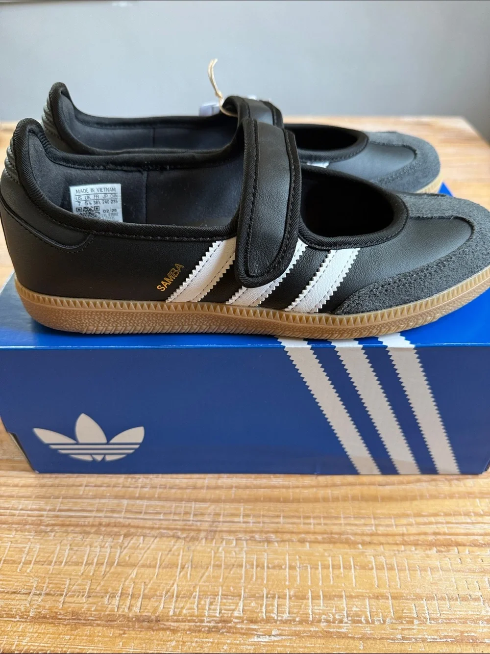 adidas Samba-Jane Sneakers Black with White Stripes - Picture 1 of 8